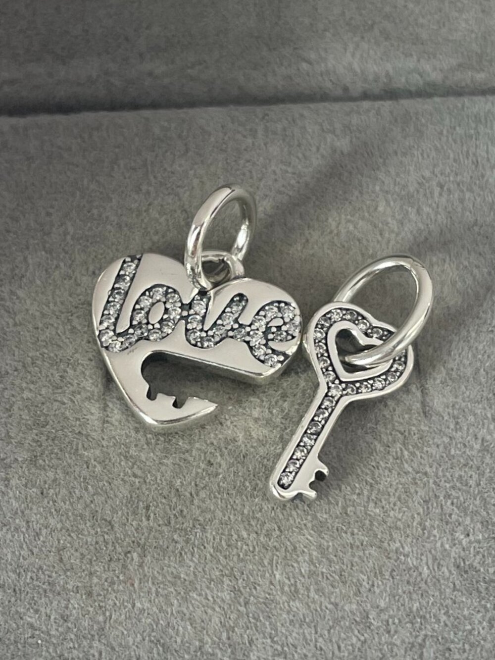 Pandora Splittable Heart & Key Dangle Charm
